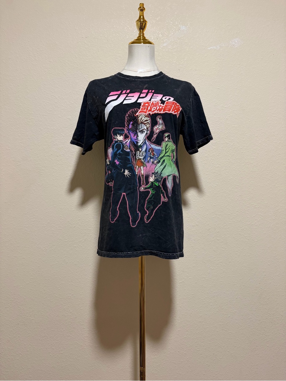 JoJo Graphic Short Sleeve Tee in Black